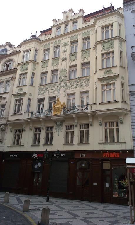 Charles IV Apartments Praga Zewnętrze zdjęcie